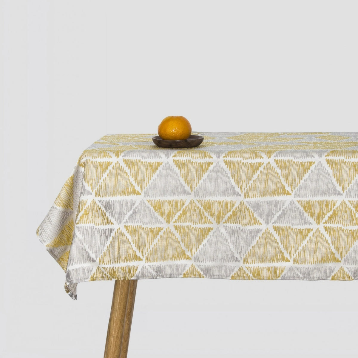 FREE Yellow DINING TABLE CLOTH FOR HOME Image