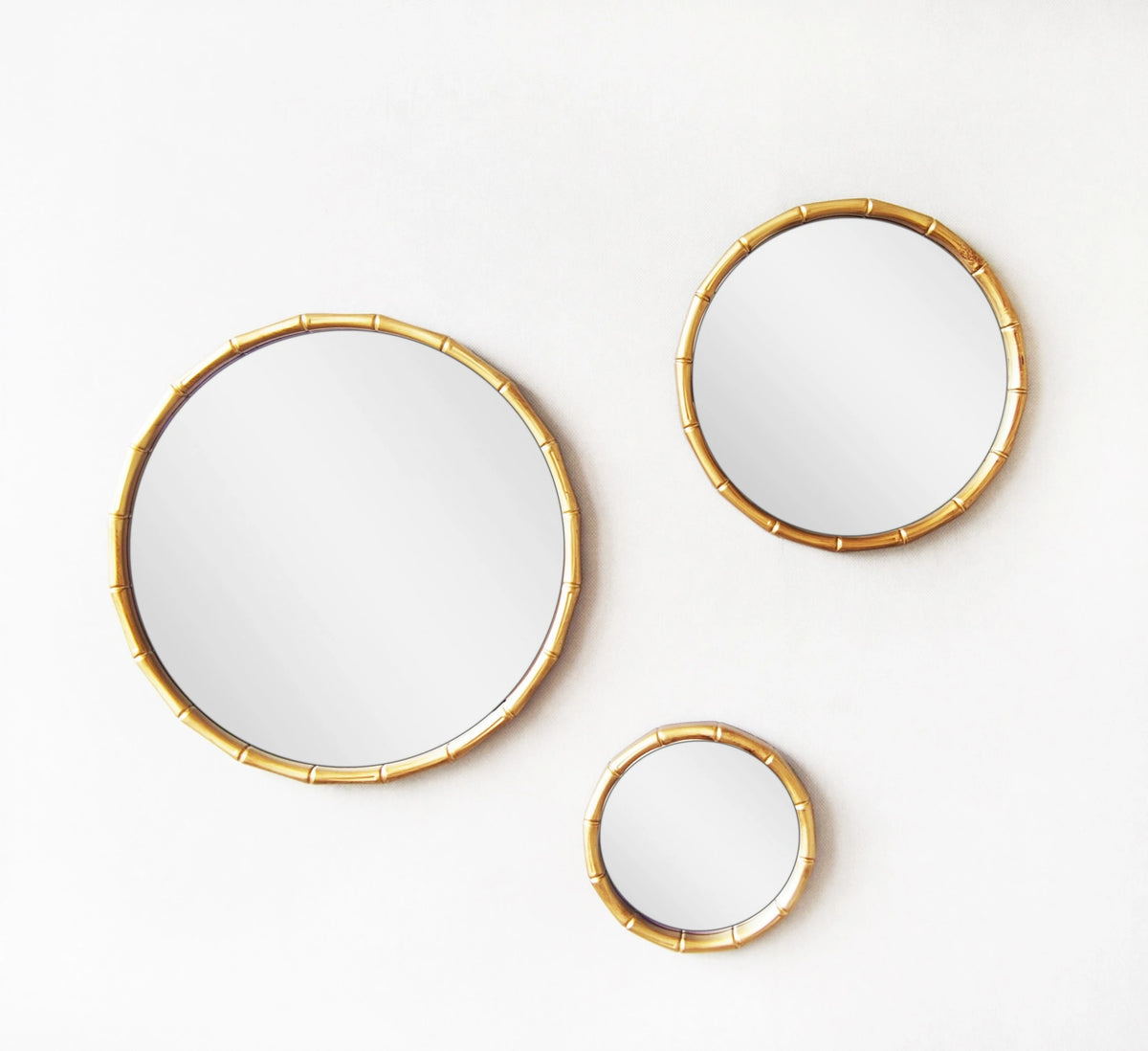 FREE Gold DECOR & LIGHTING MIRROR FOR HOME Image