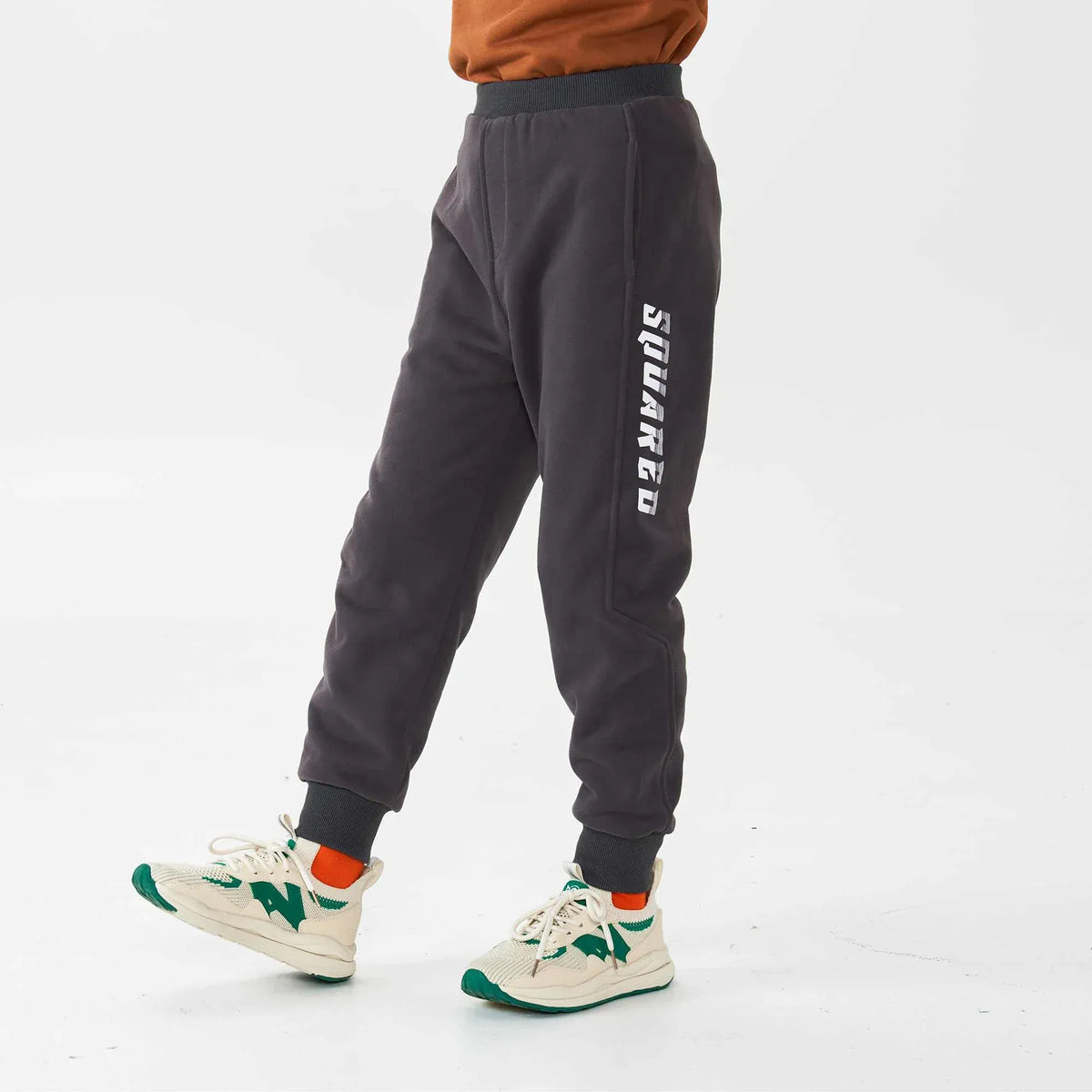 بنطال مربوط الكاحل بخصر مطاطي للأولاد