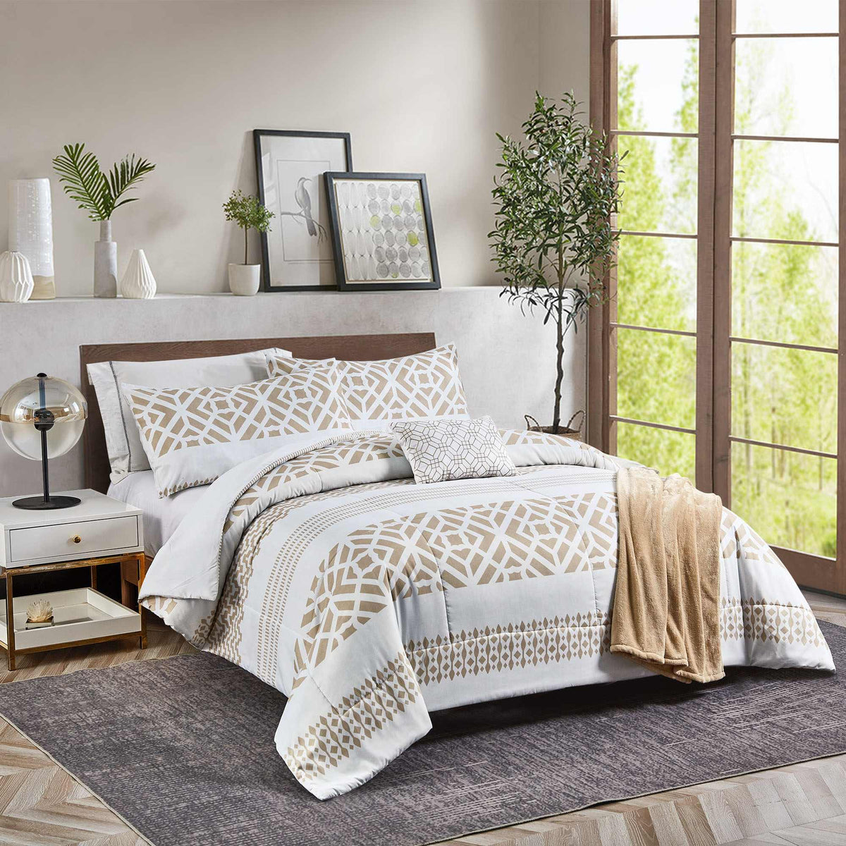 Free Khaki 5PCS Comforter Set Image