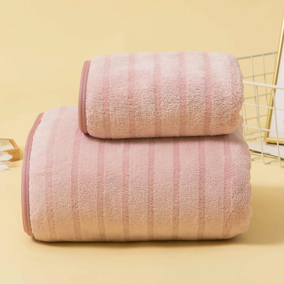 Free Nude Bath Towel set 2 pieces Image