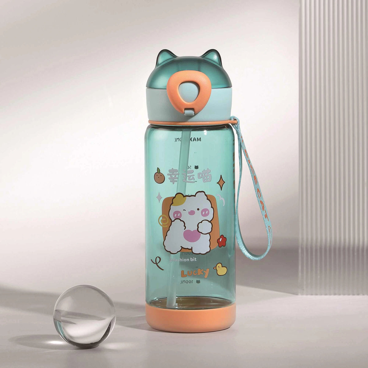 650ml Green plastic bottle Image