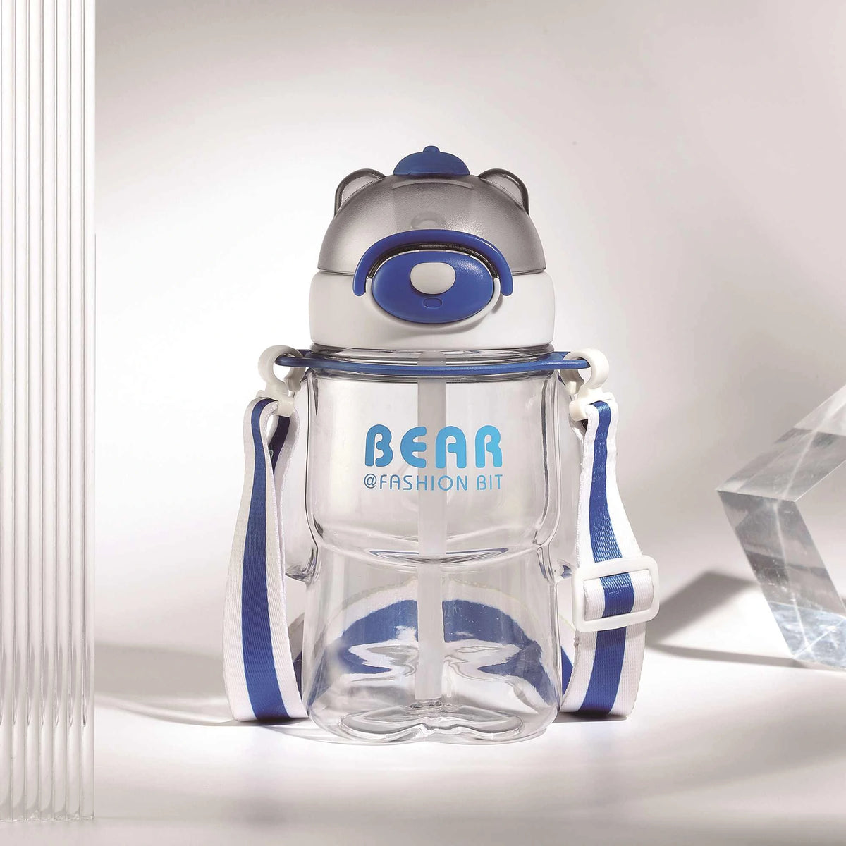 800ml White plastic bottle Image