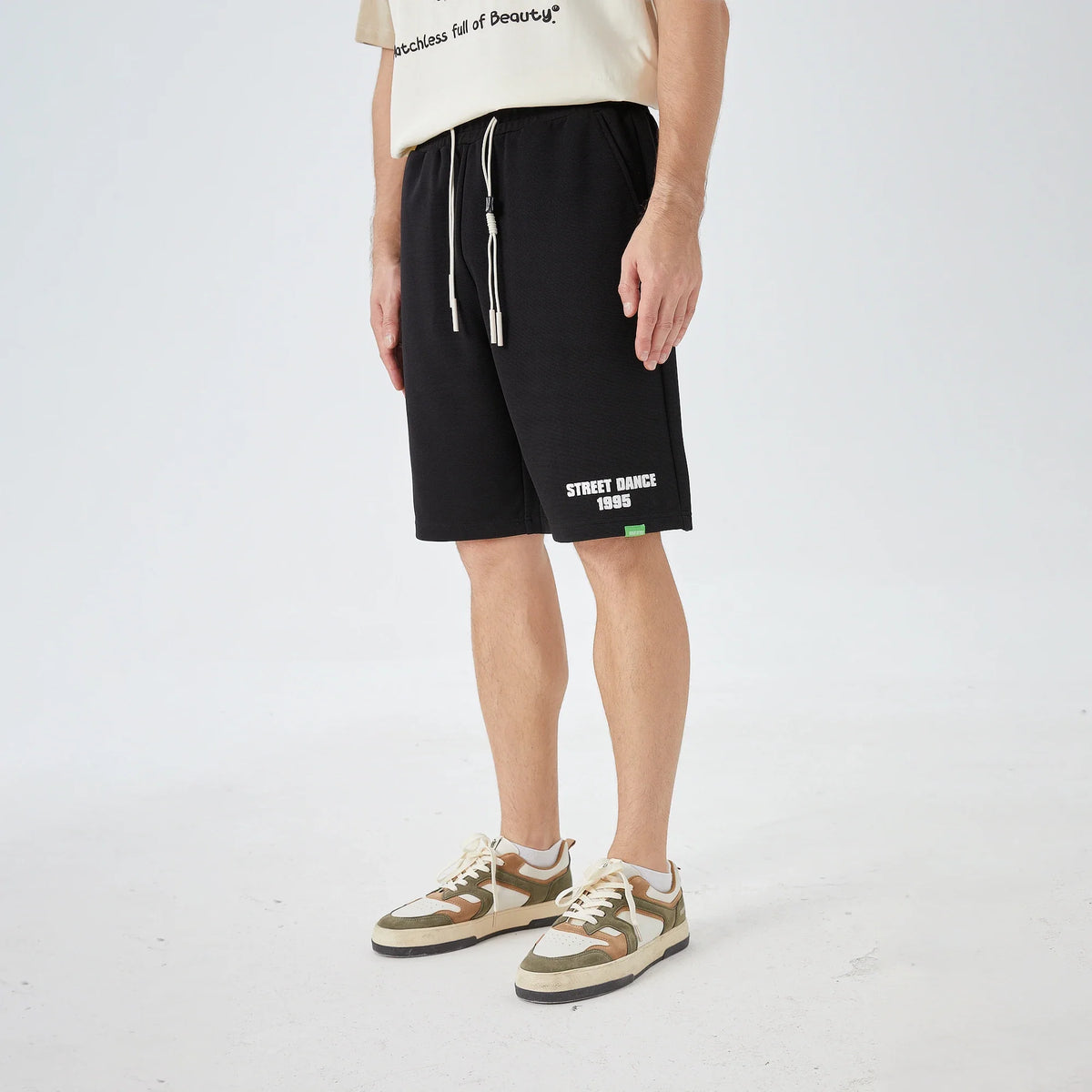 Printed Street Look Shorts for Men Image