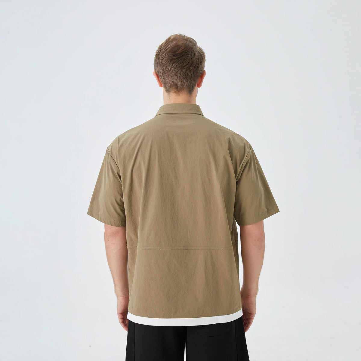 Badge Street Look Shirt for Men Image