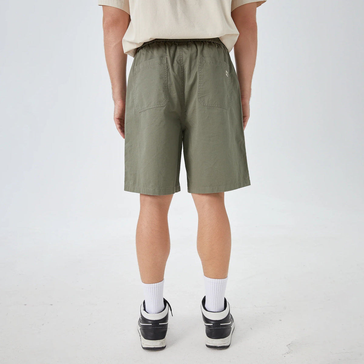 Badge Street Look Shorts for Men Image