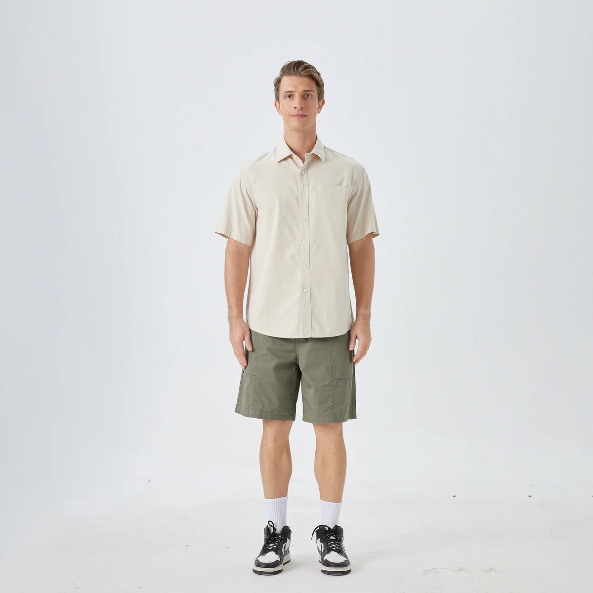 Badge Street Look Shorts for Men Image