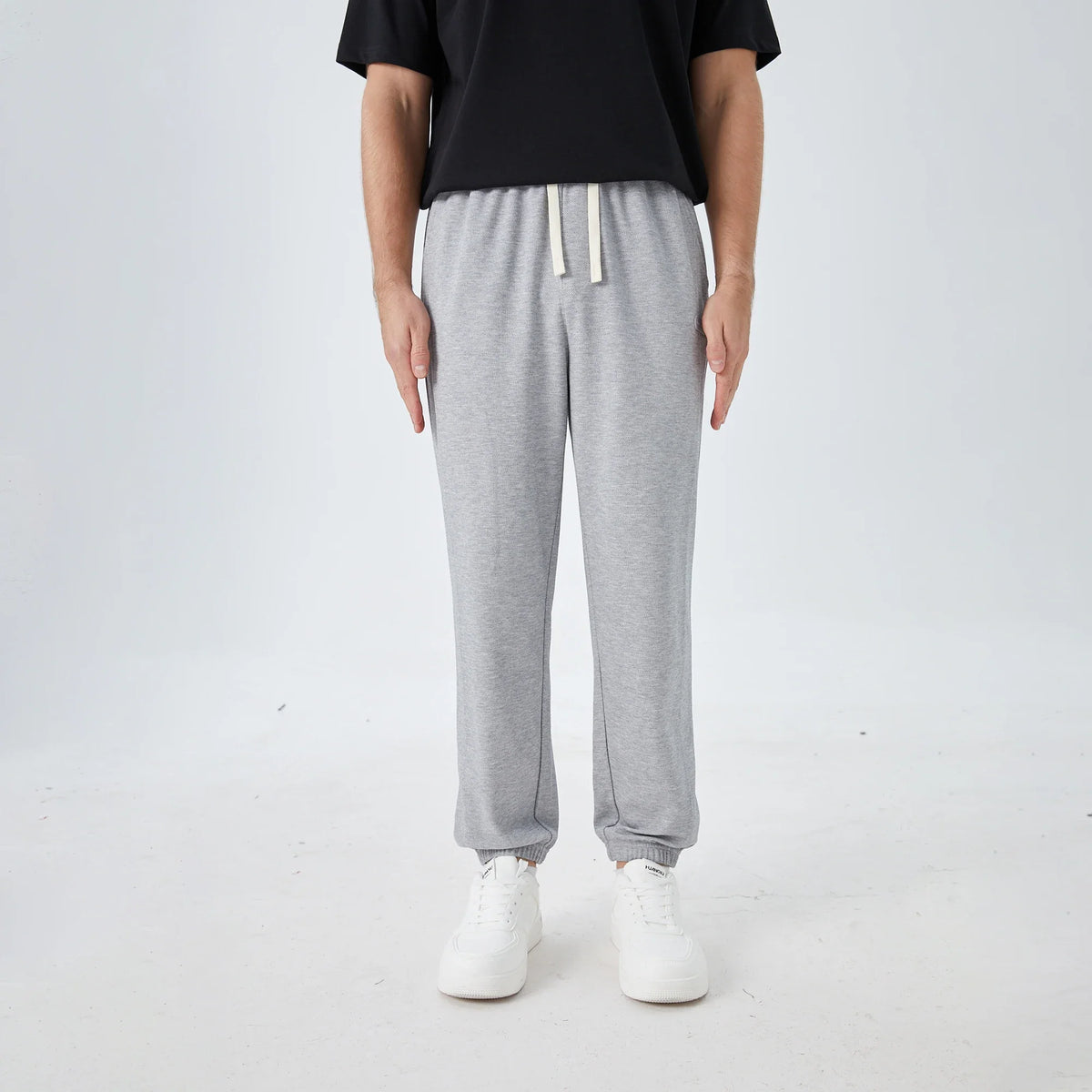 Light Gray Badge Street Look Pants for Men Image