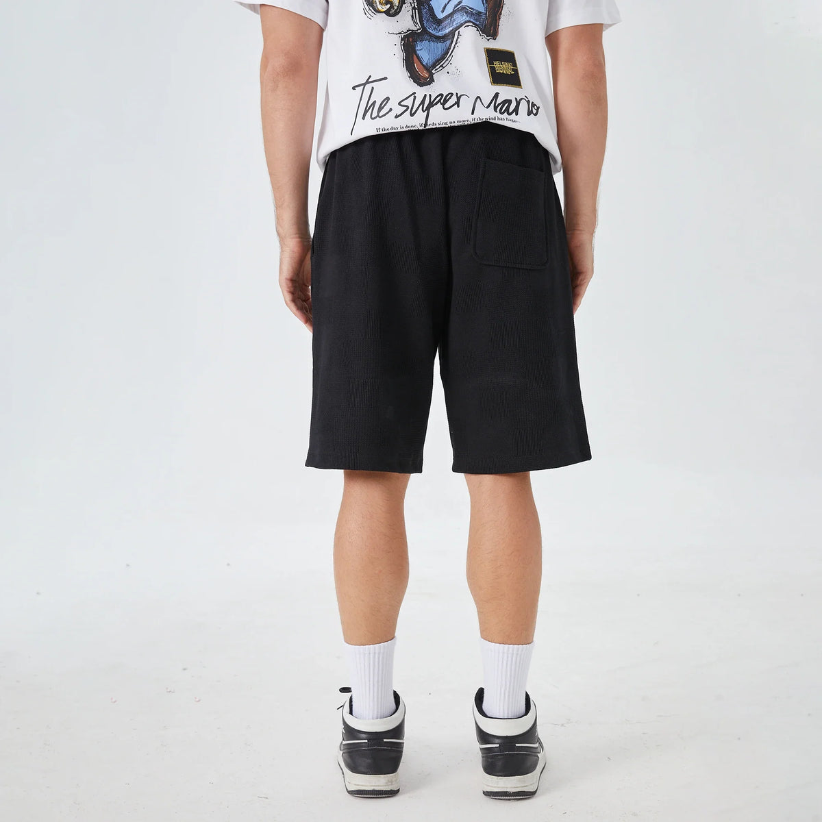 Badge Street Look Shorts for Men Image