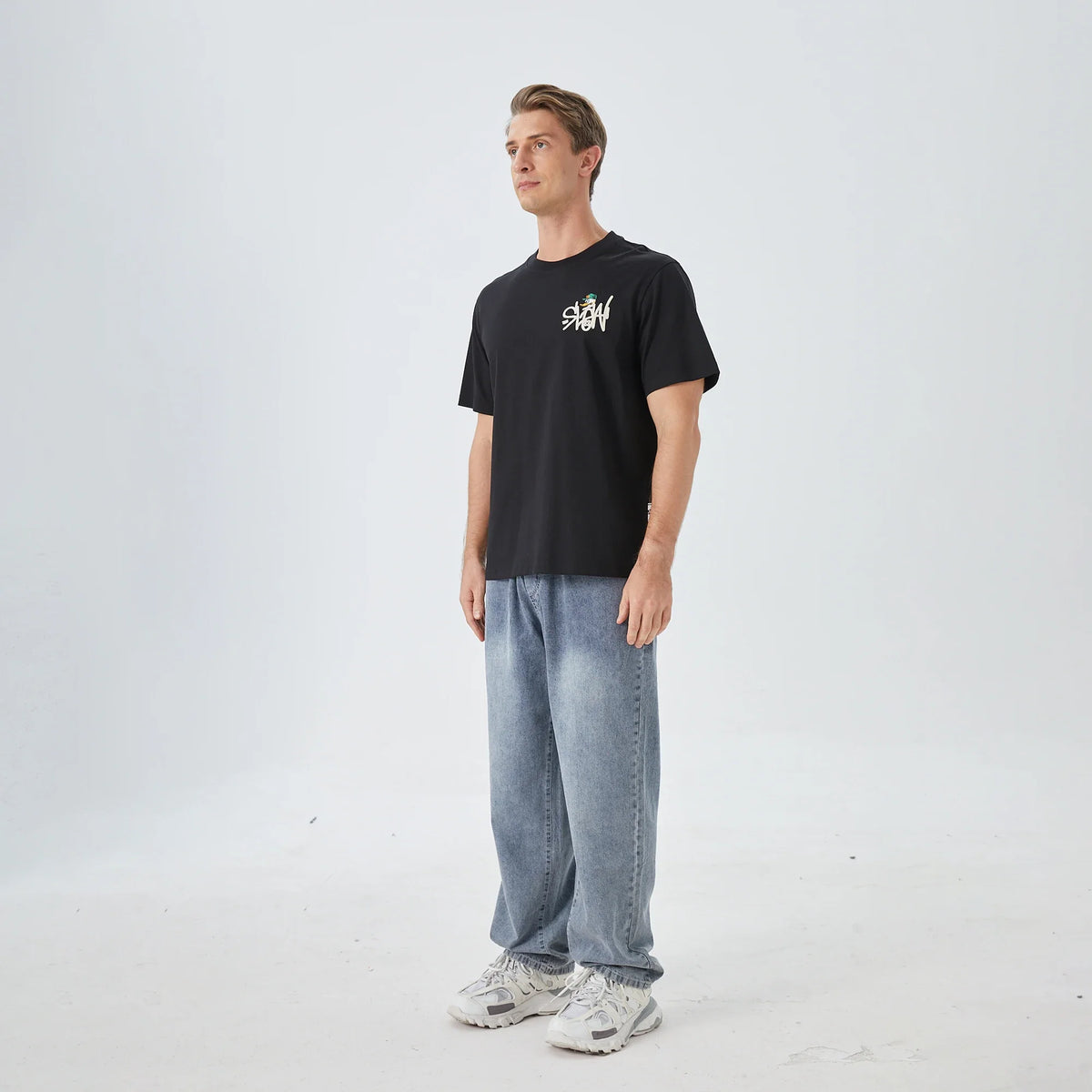 Printed Street Look T.Shirt for Men Image