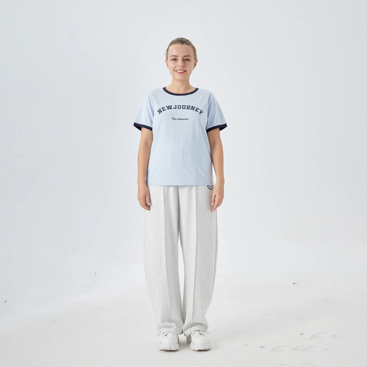 Badge Street Look Pants for Women Image