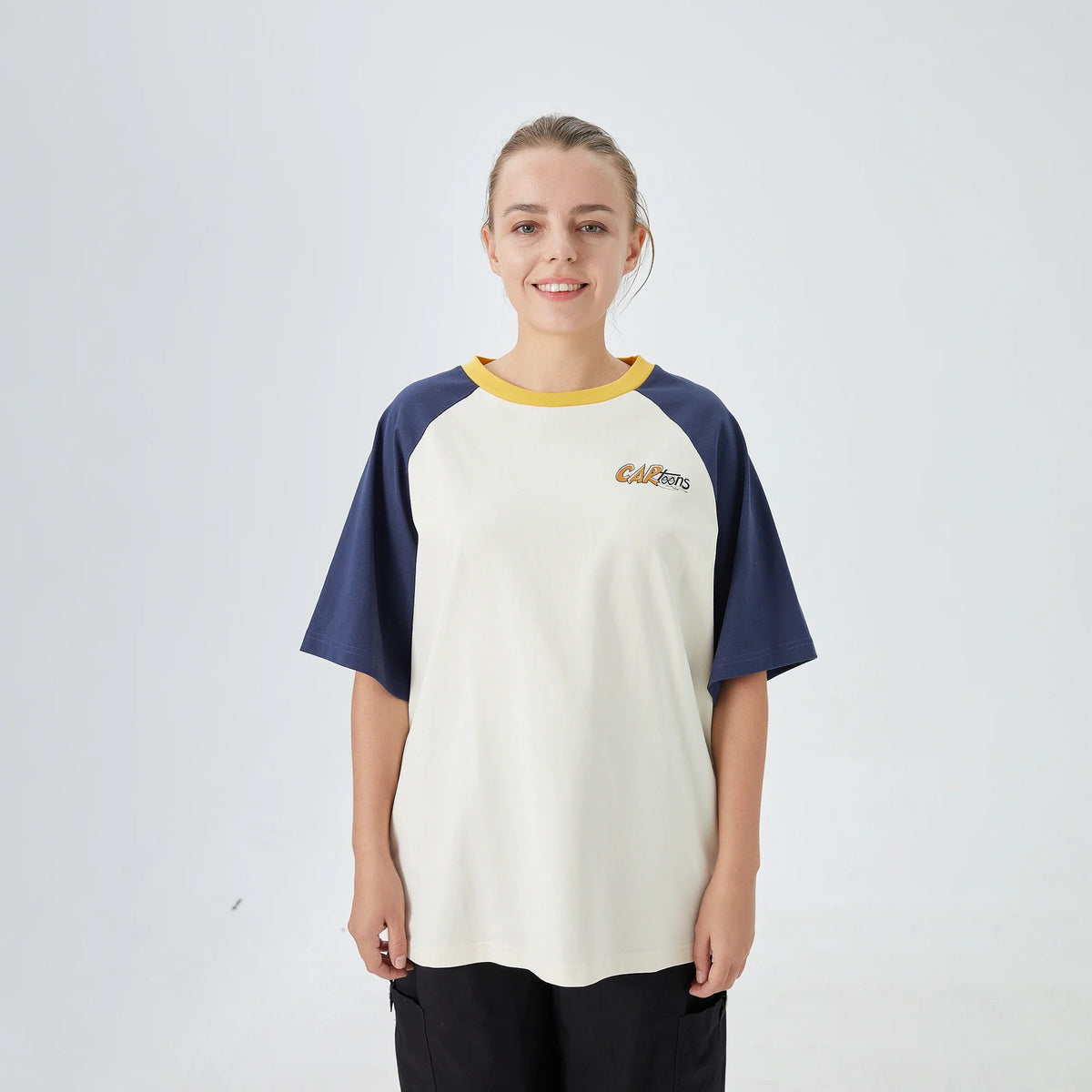 Off White Printed Street Look T.Shirt for Women Image