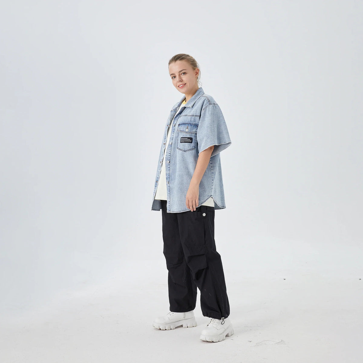 Washed Jeans Street Look Shirt for Women Image