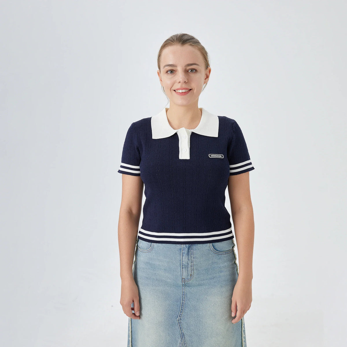 Navy Color Blocked Street Look Sweater for Women Image