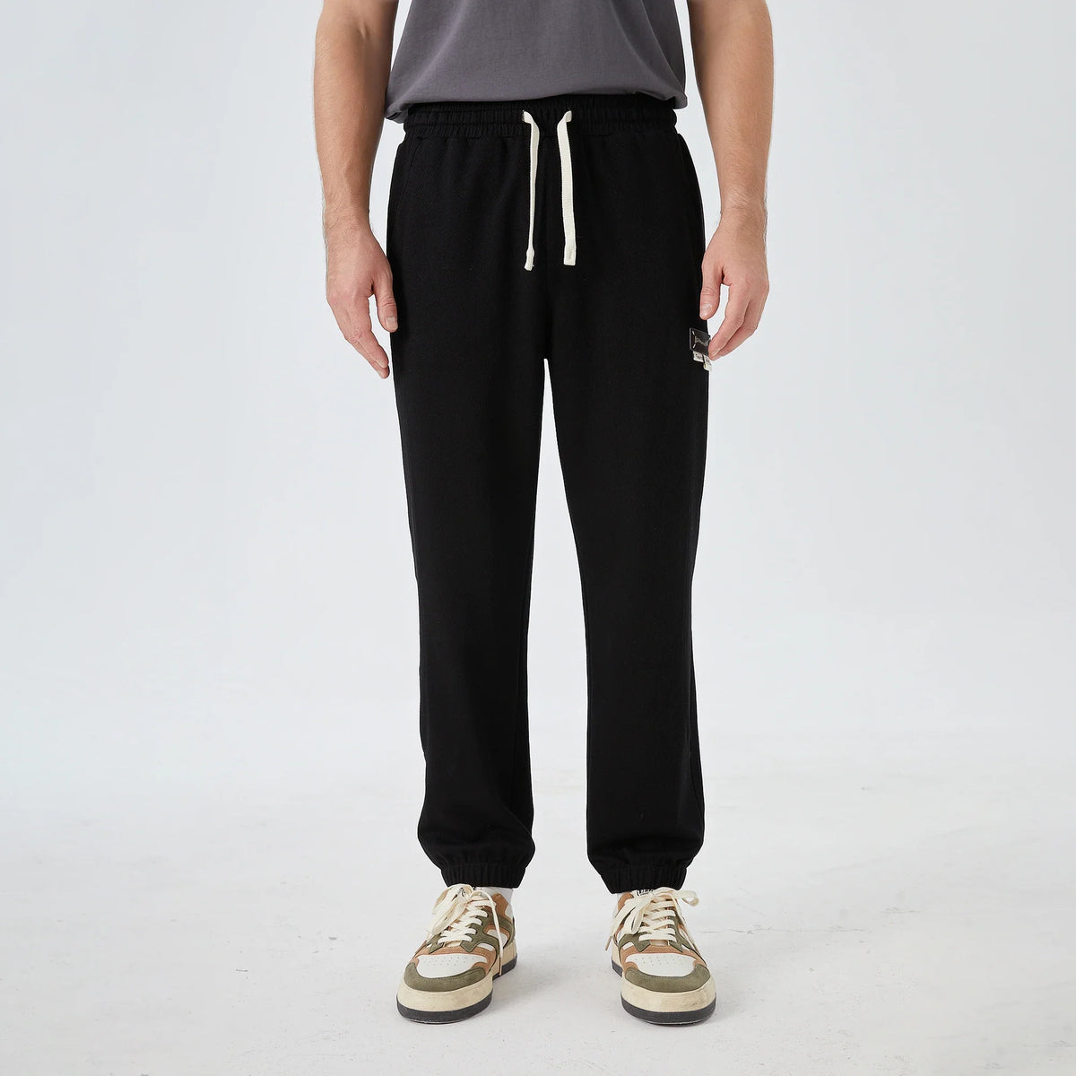 Black Badge Street Look Pants for Men Image