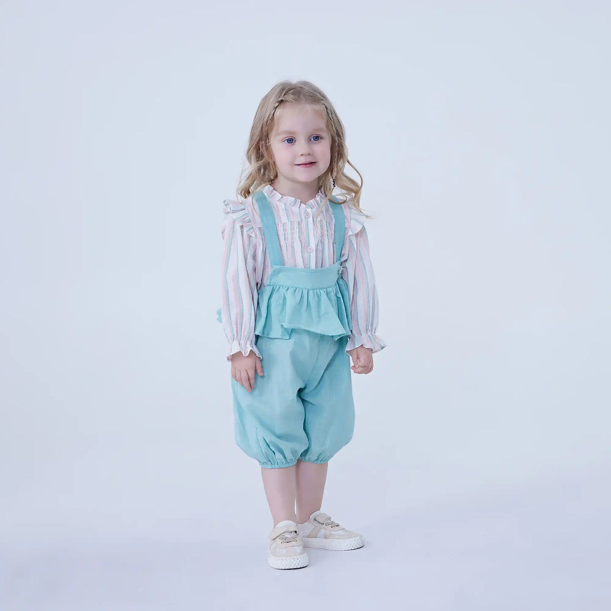 Green Ankle-Tied Linen Pants For Baby Girl Image