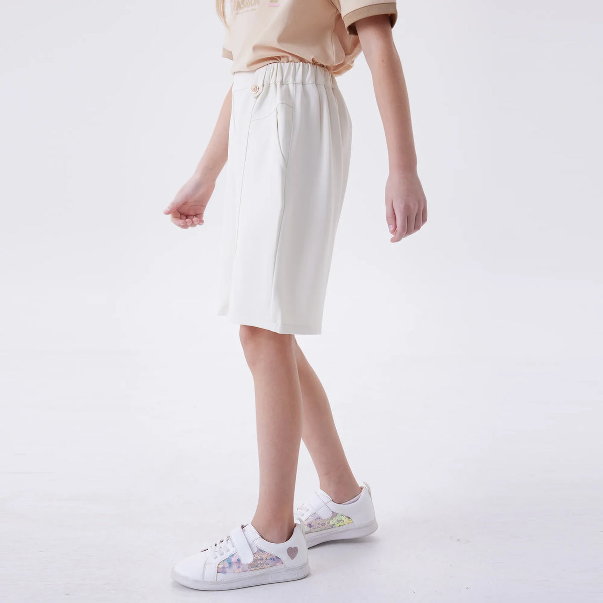 Baggy Fashion Shorts For Girls Image
