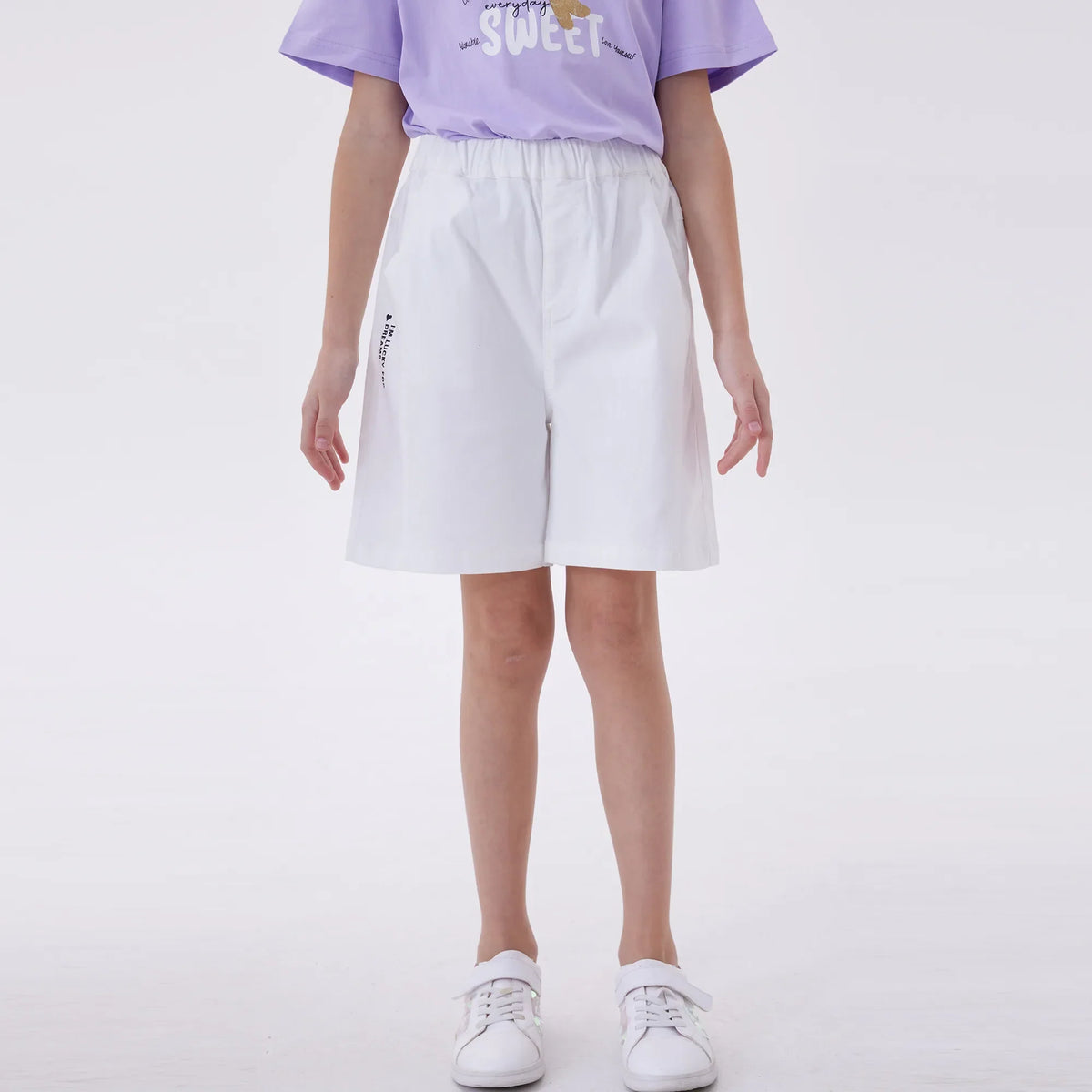 White Ordinary Fashion Shorts For Girls Image