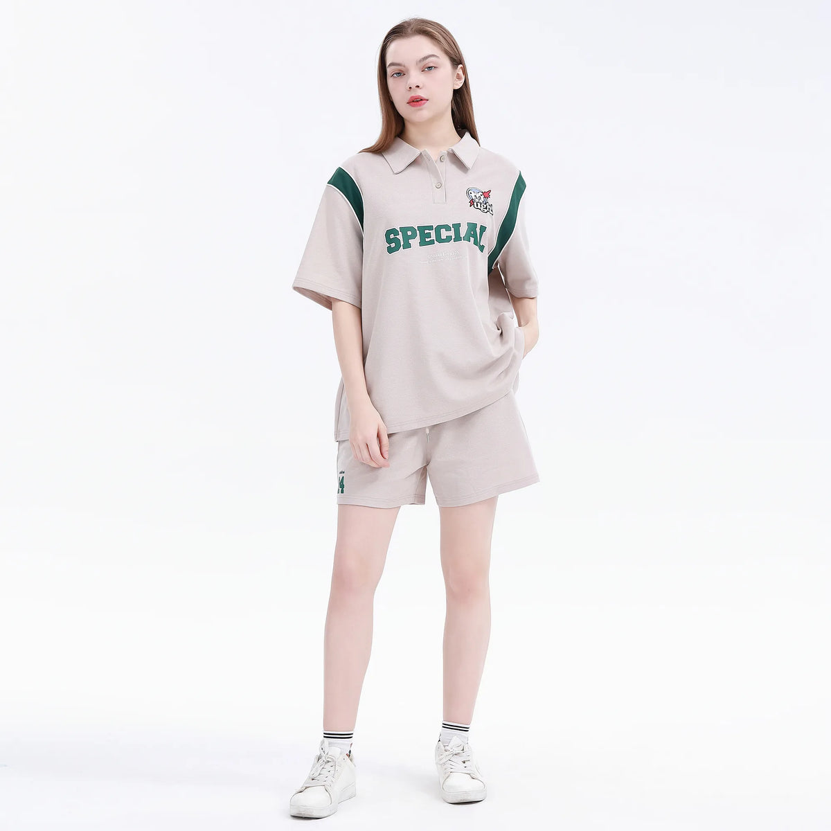 Two-piece sports set for women Image