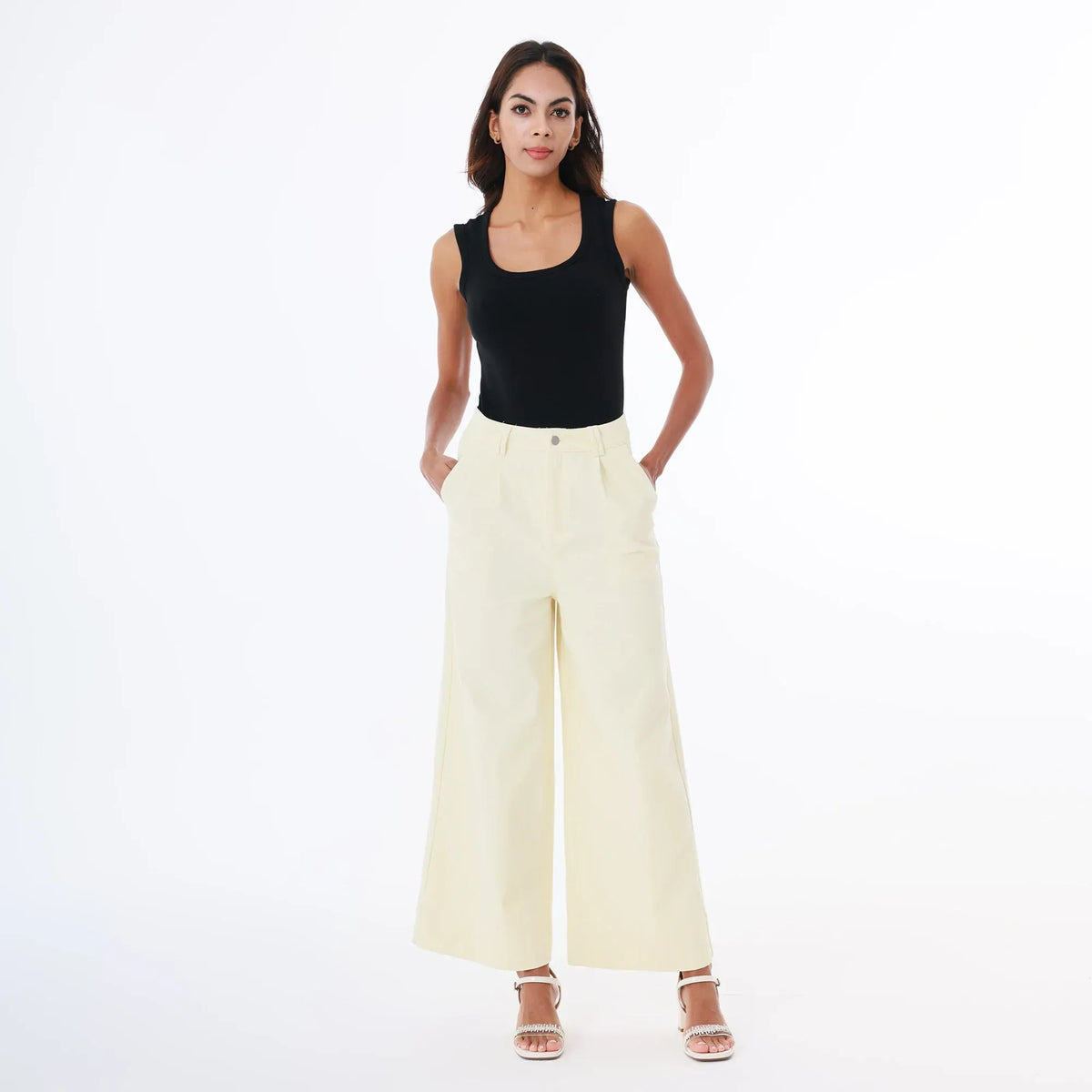 Fashion Pants for Women Image