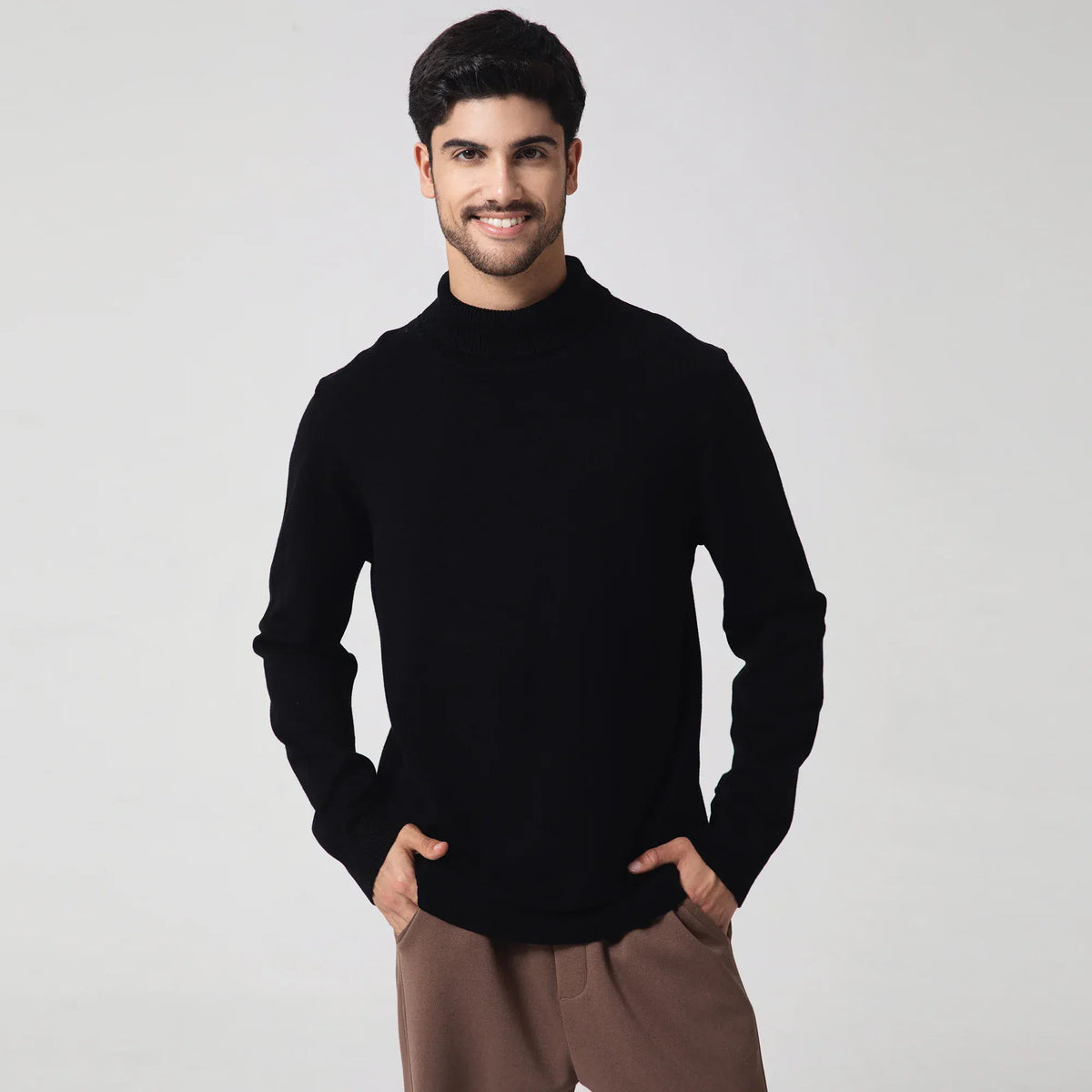 Casual Plain Sweater for Men Image