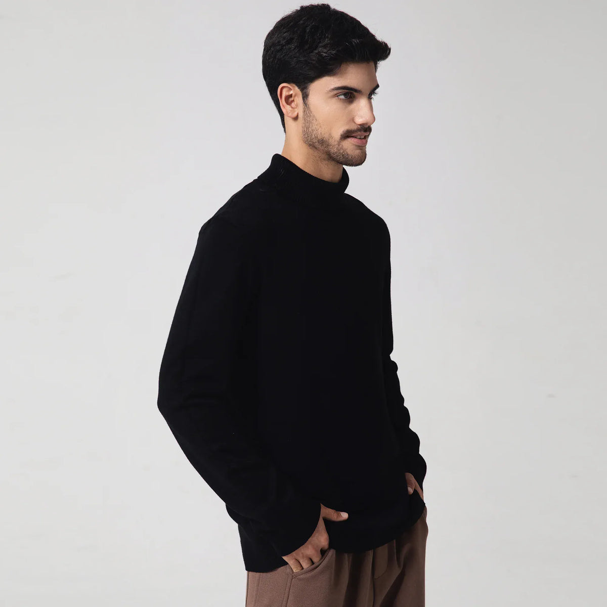 Casual Plain Sweater for Men Image