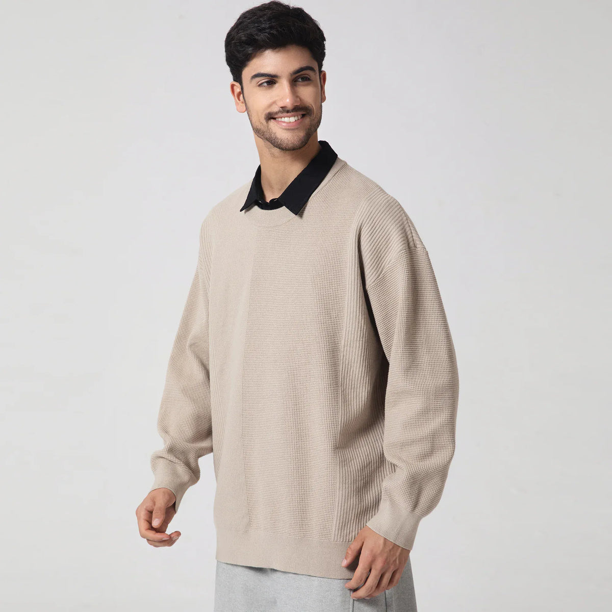 Casual Plain Sweater for Men Image