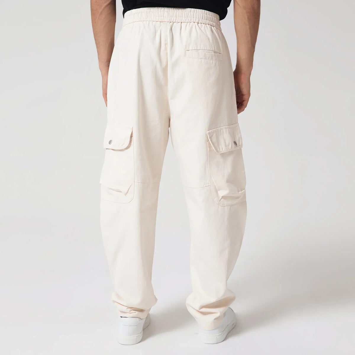 Casual Plain Pants for Men Image