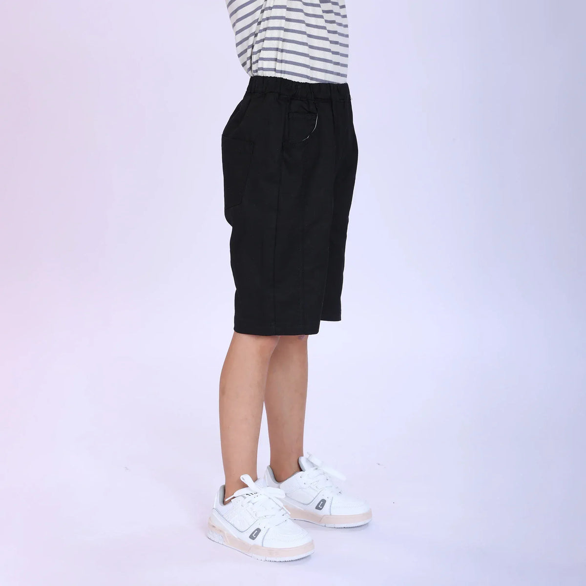 Plain Fashion Shorts For Boys Image