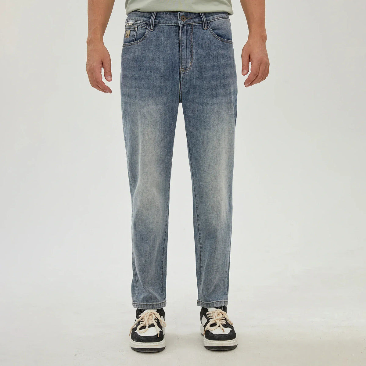 Light Jeans Blue Washed Jeans Pants for Men Image