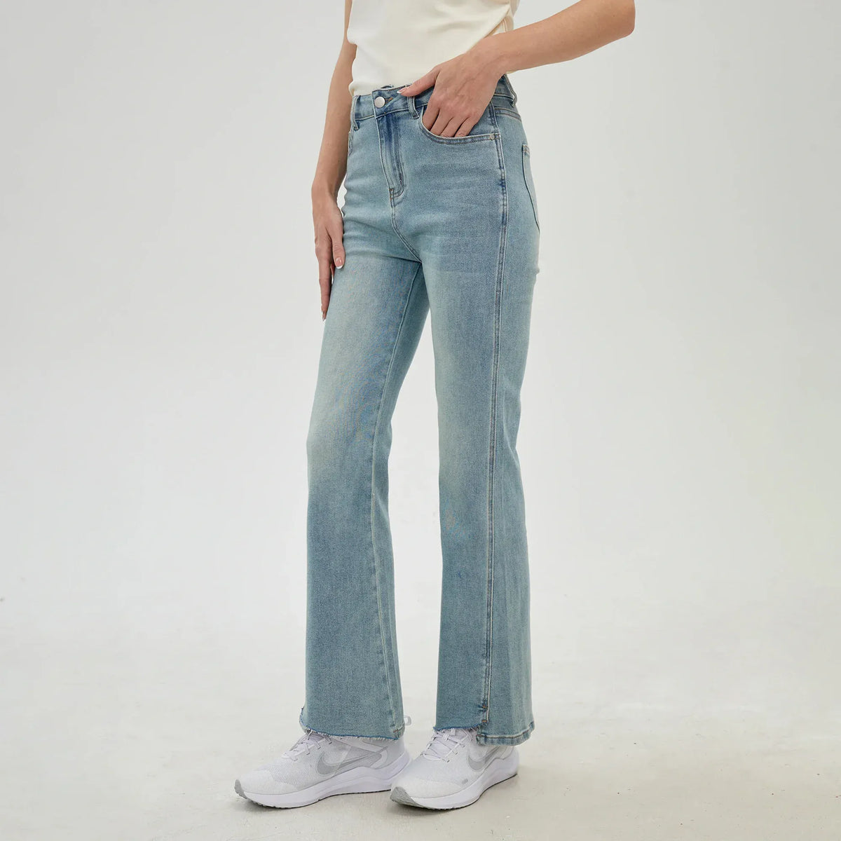 Washed Jeans Pants for Women Image