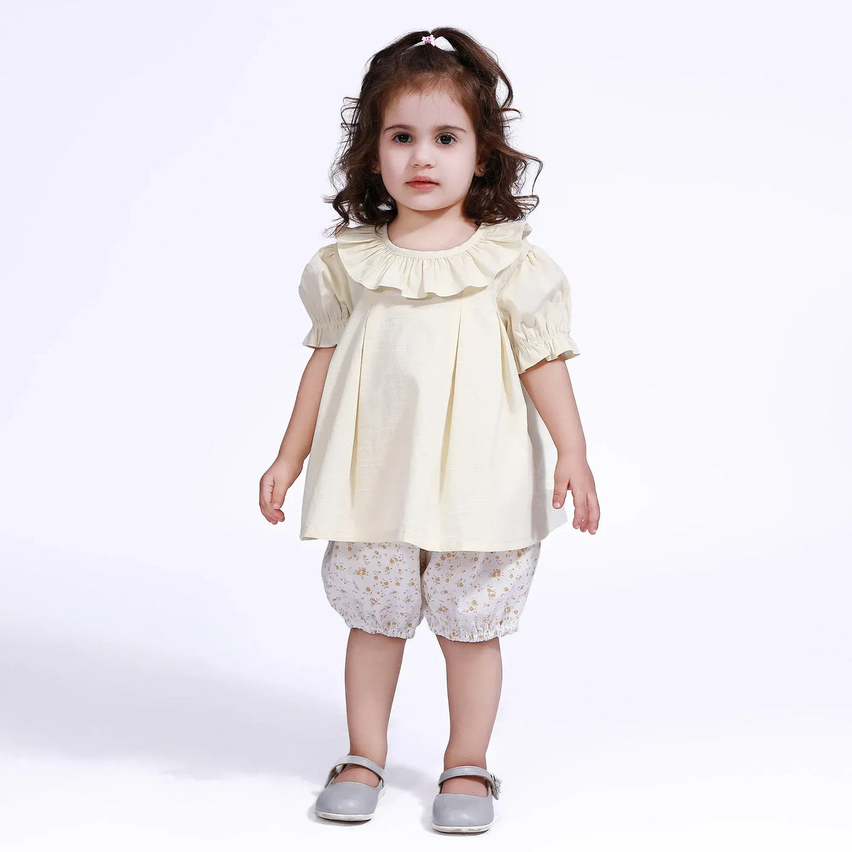 Floral Shorts for Baby girl Image