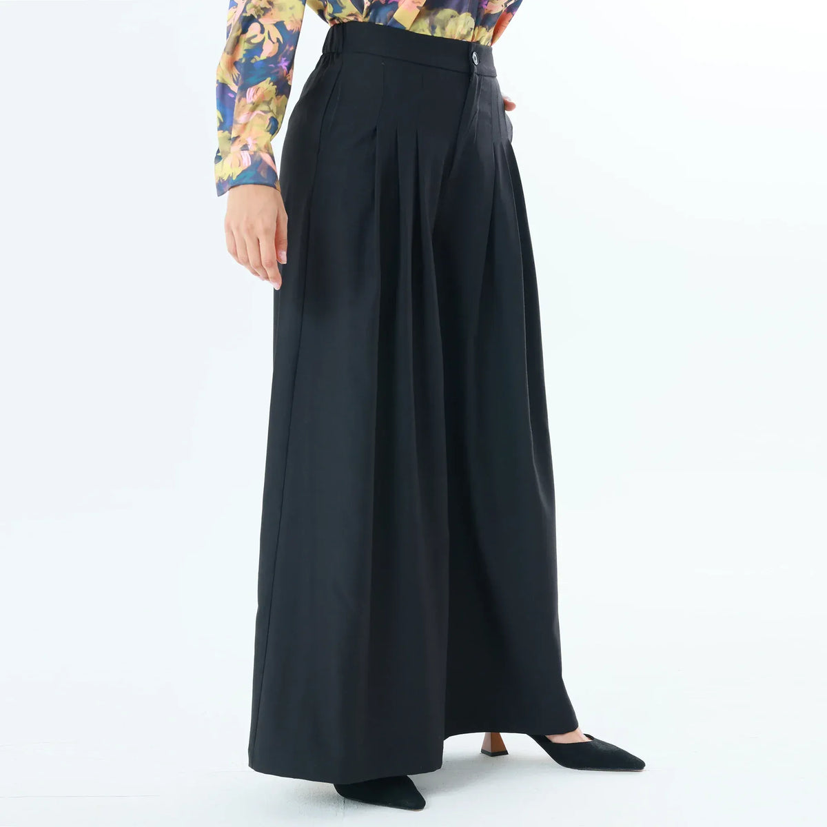 Plain Fashion Pants For Women Image