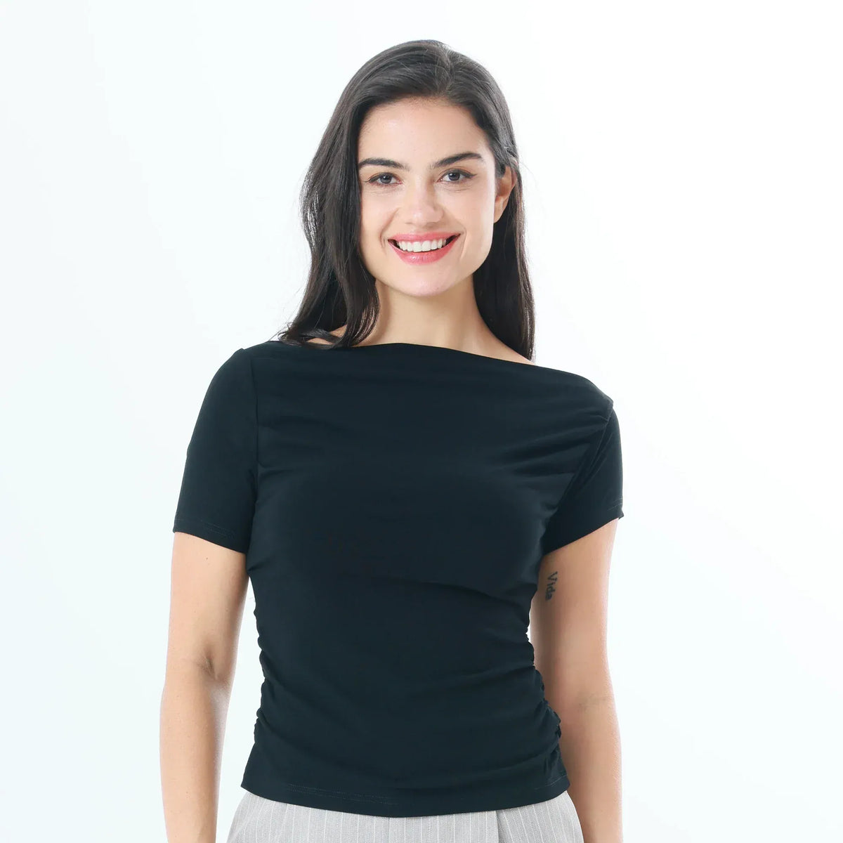 Black Plain Fashion T-Shirt For Women Image