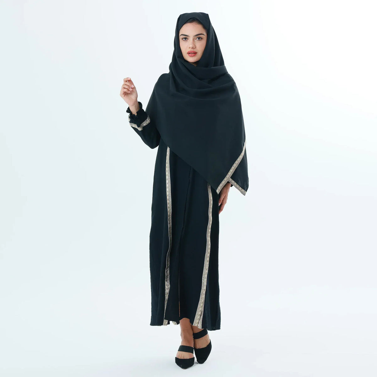 Black Embroidery Arabic Abaya For Women Image