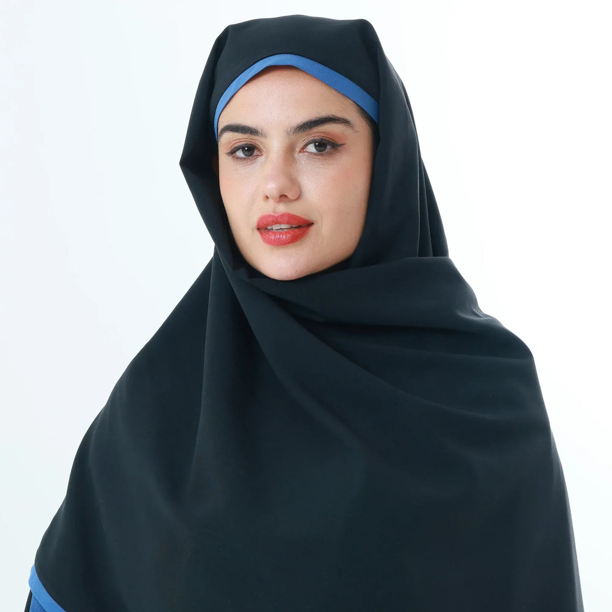 Color-Blocked Arabic Abaya For Women Image