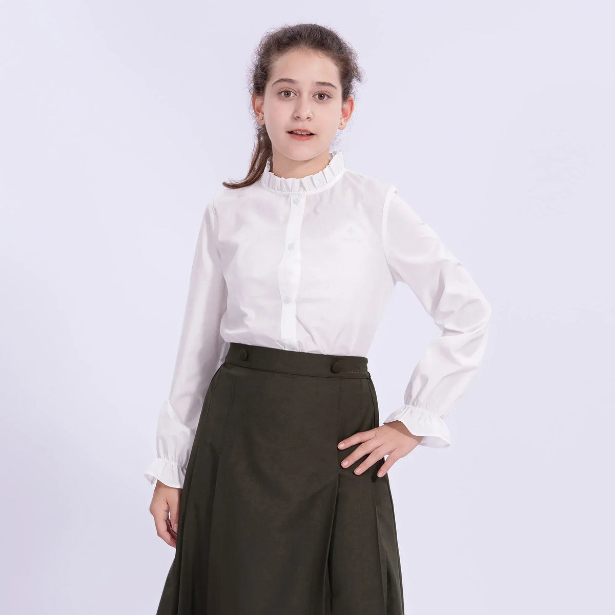 Embroidery Uniform Shirt for Girls Image