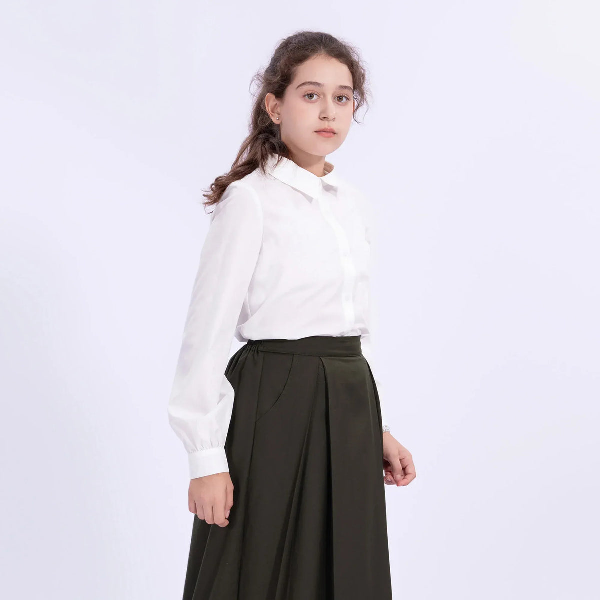 Embroidery Uniform Shirt for Girls Image