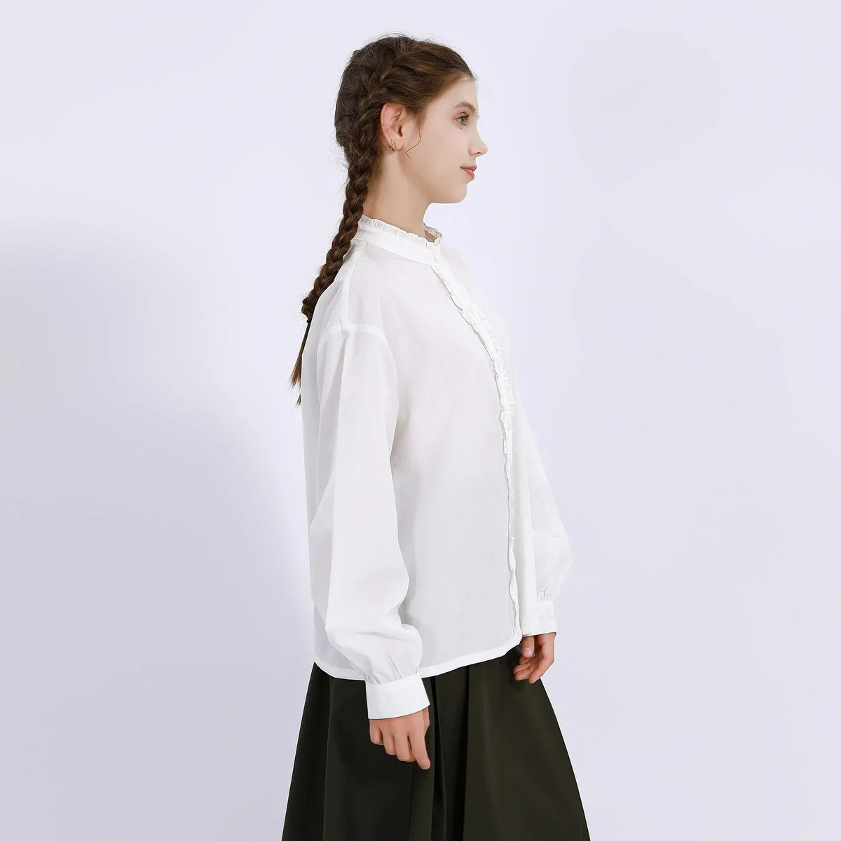 Embroidery Uniform Shirt for Girls Image