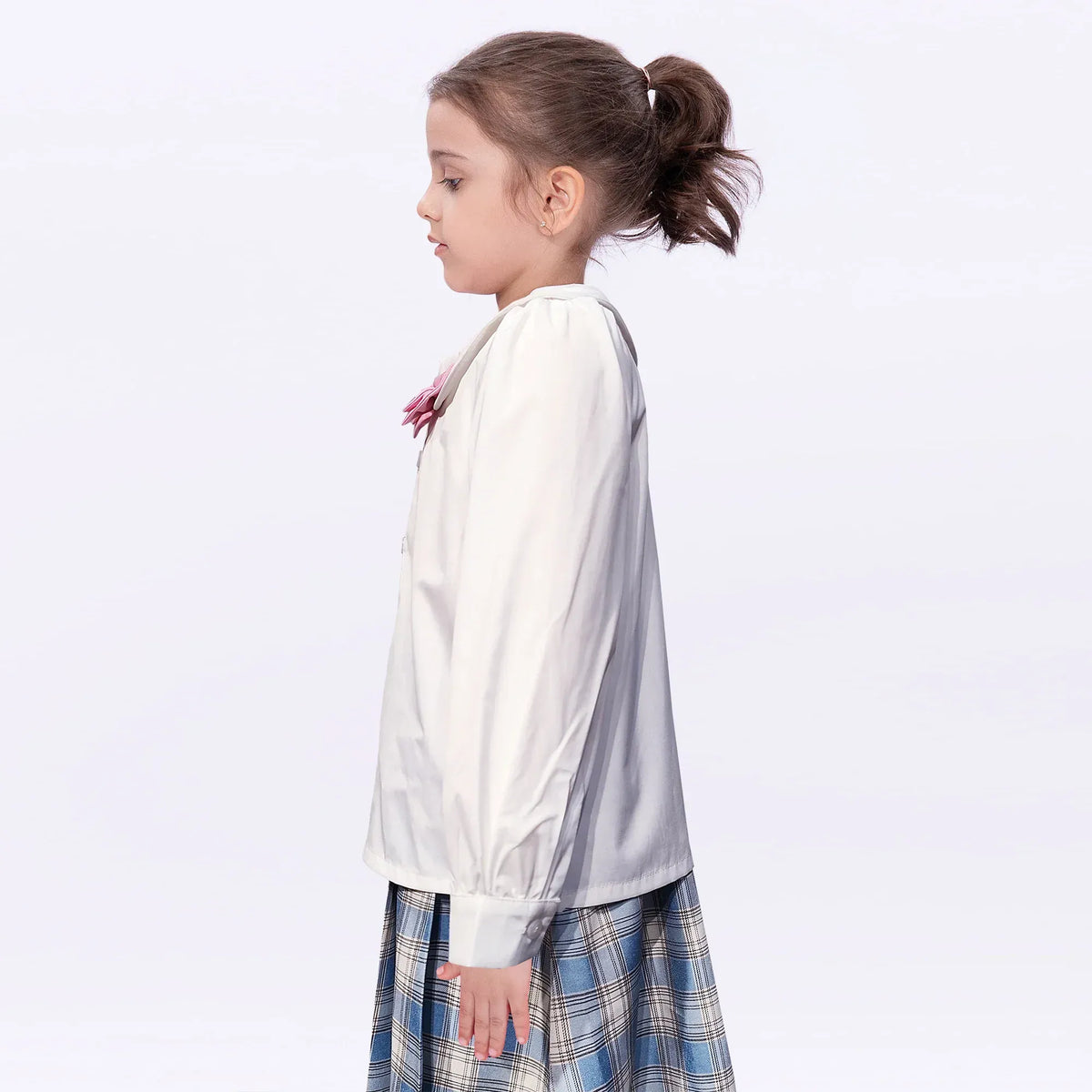 Embroidery Uniform Shirt for Girls Image