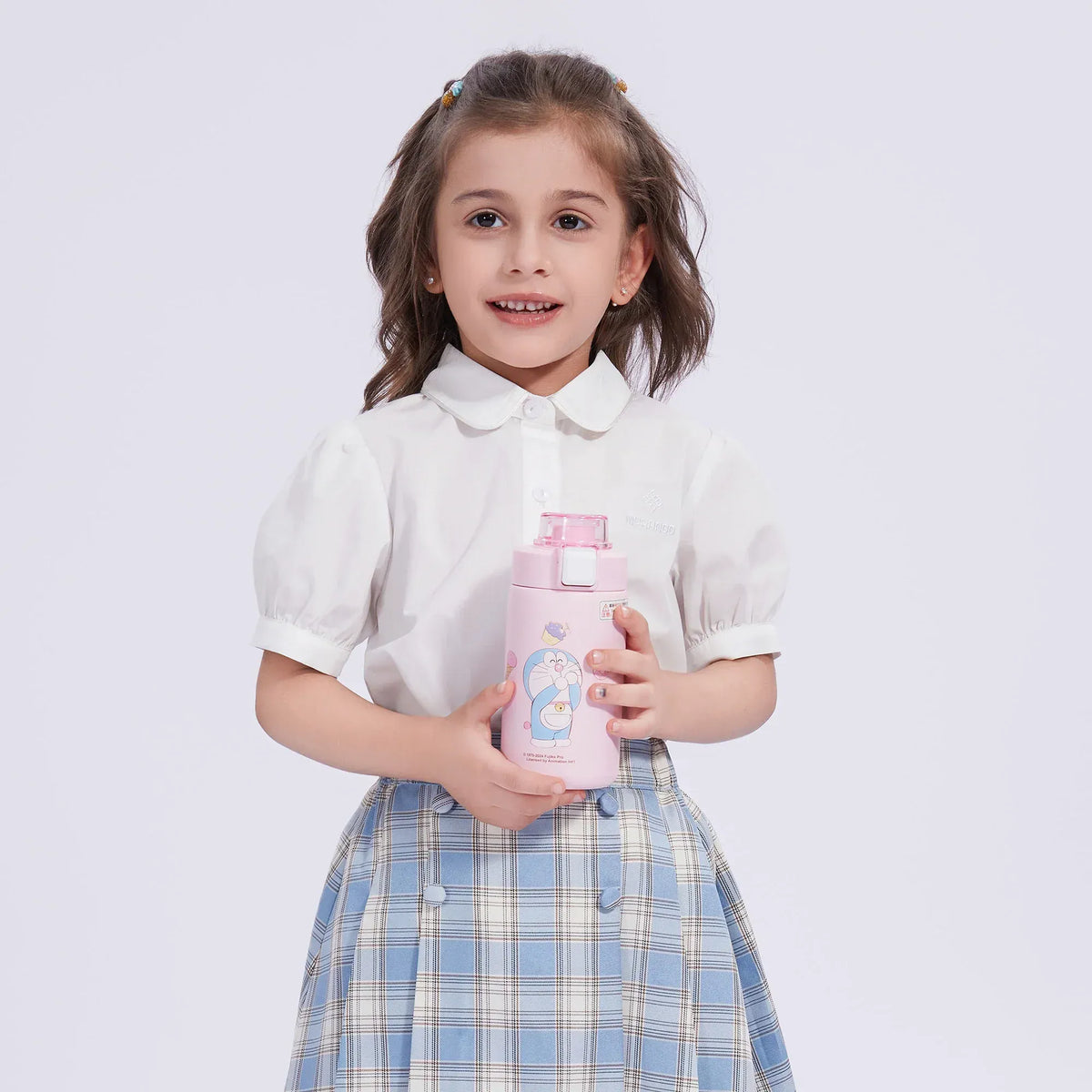 Embroidery Uniform Shirt for Girls Image