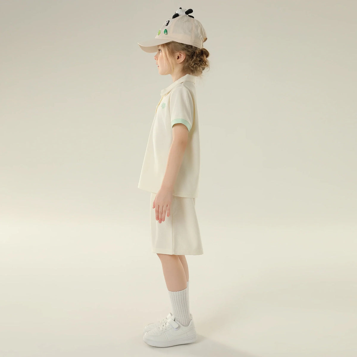 بولوشيرت مزين بطباعة للبنات