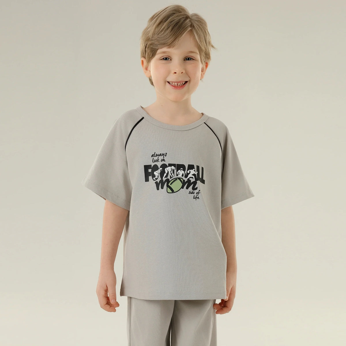 تيشيرت رياضي مطبوع بأكمام راجلان للأولاد