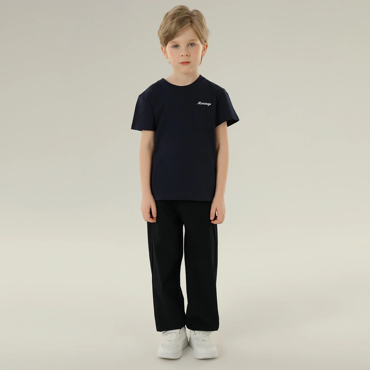 تيشيرت مطرز بأكمام طويلة بتصميم عصري للأولاد