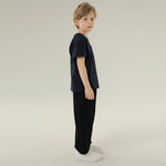 تيشيرت مطرز بأكمام طويلة بتصميم عصري للأولاد