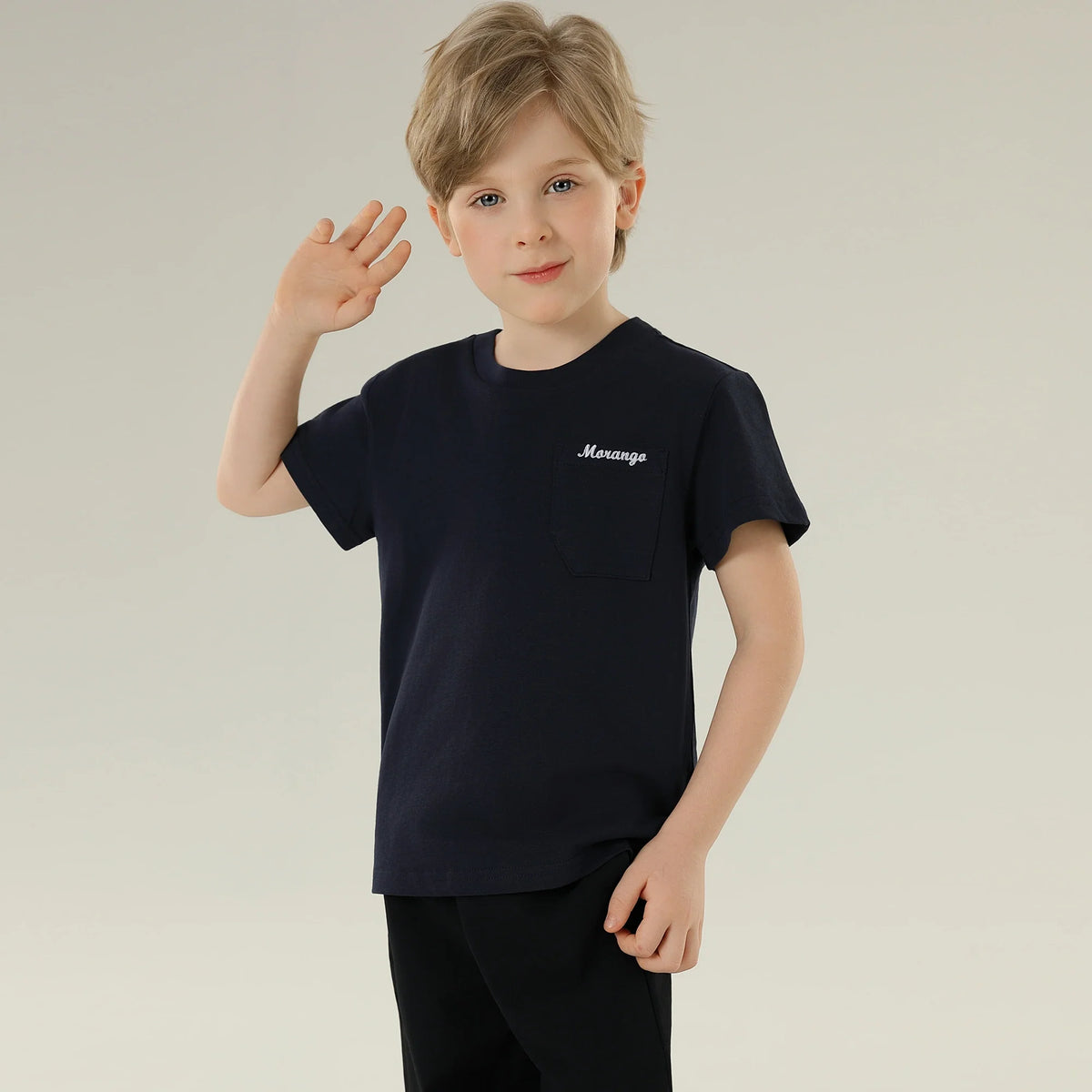 تيشيرت مطرز بأكمام طويلة بتصميم عصري للأولاد