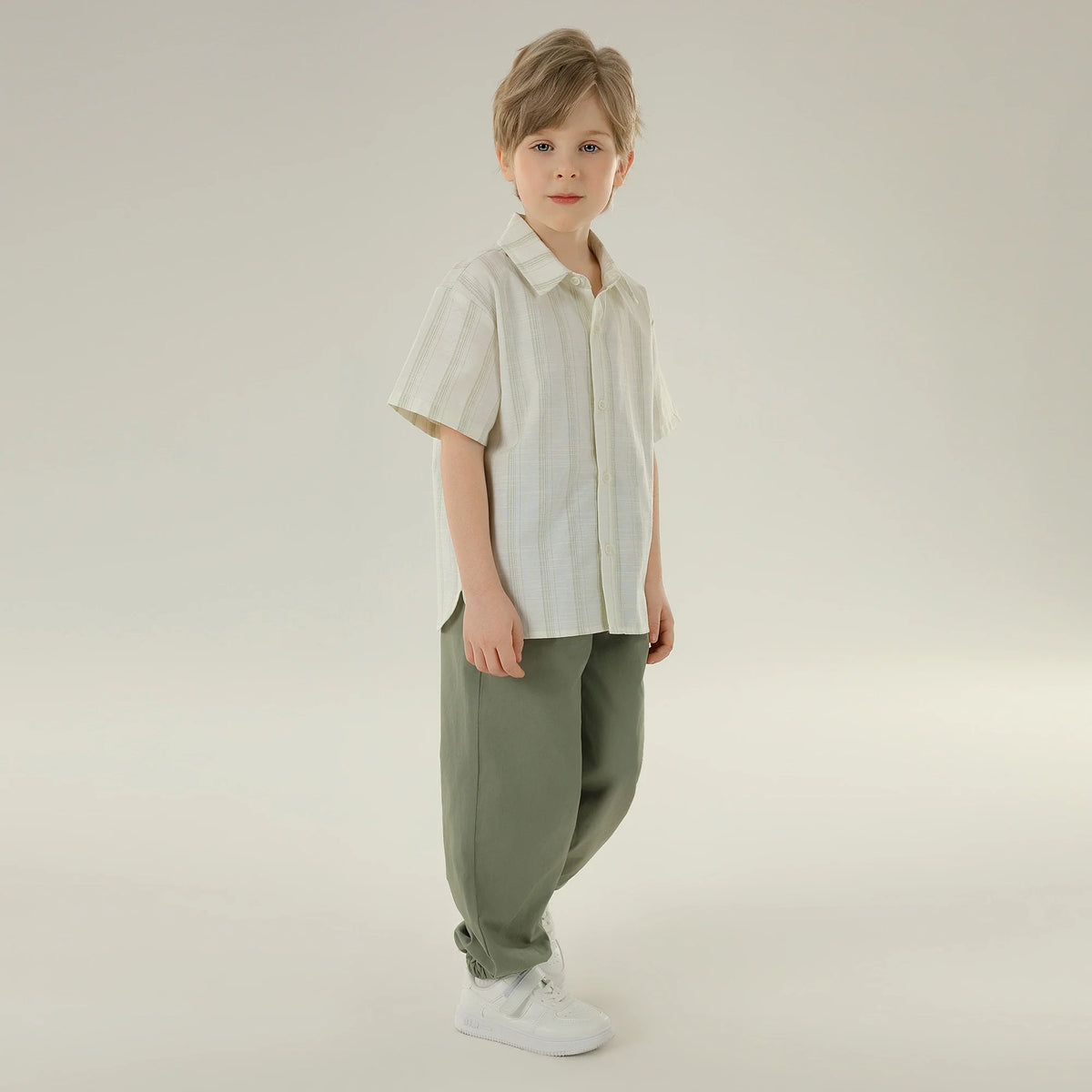 قميص مخطط بأكمام طويلة للأولاد