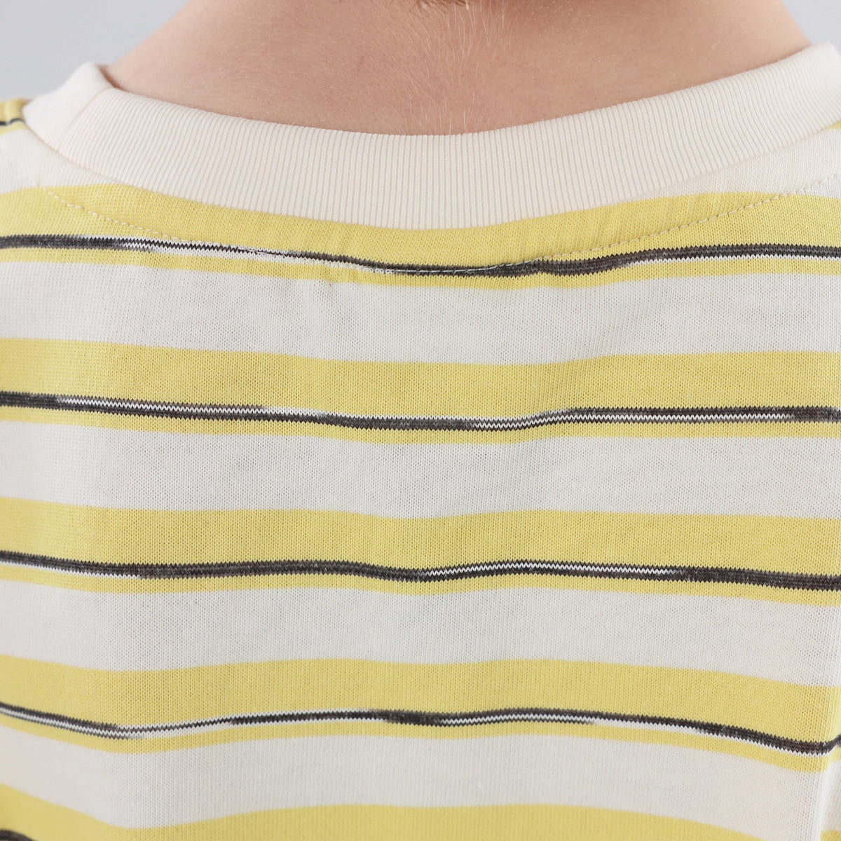 تيشيرت مخطط للأولاد