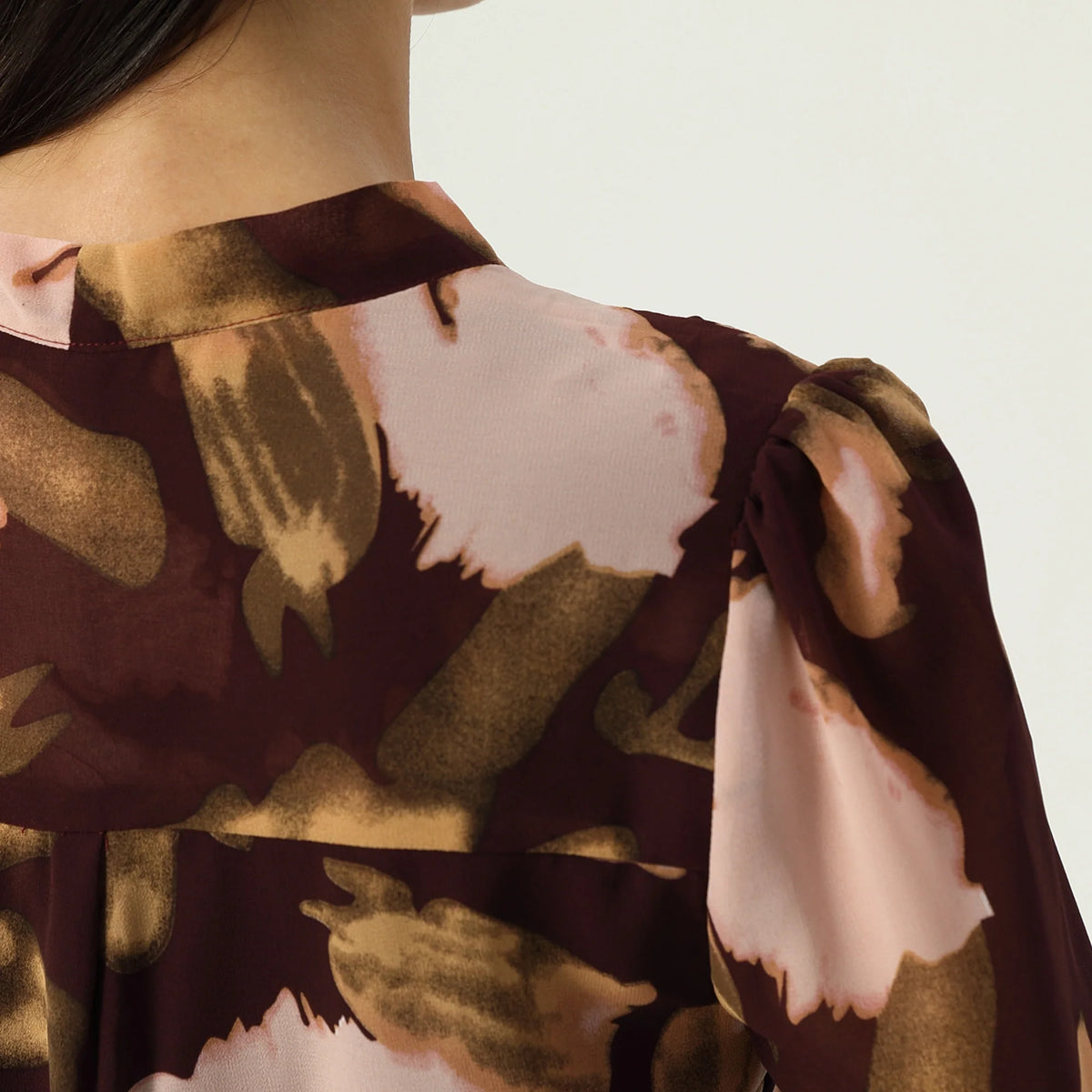 بلوزة مطبوعة للنساء