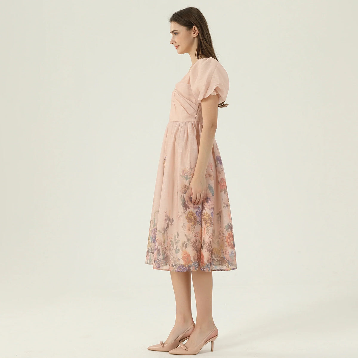 فستان بنمط الزهور للنساء